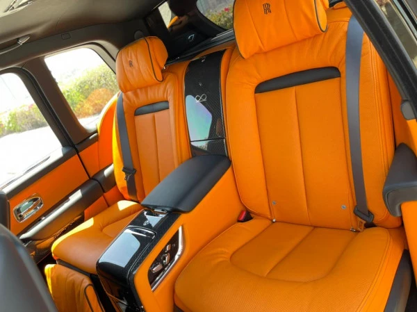Black Rolls Royce Cullinan Black Badge, 2021 Photo 10