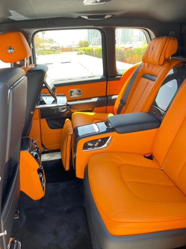 Black Rolls Royce Cullinan Black Badge, 2021 Photo 11
