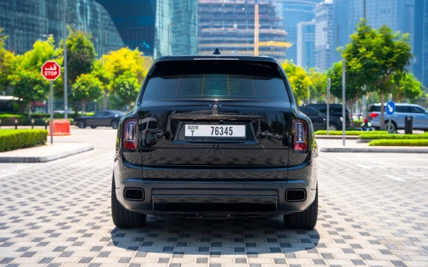 Black Rolls Royce Cullinan, 2020 Photo 1