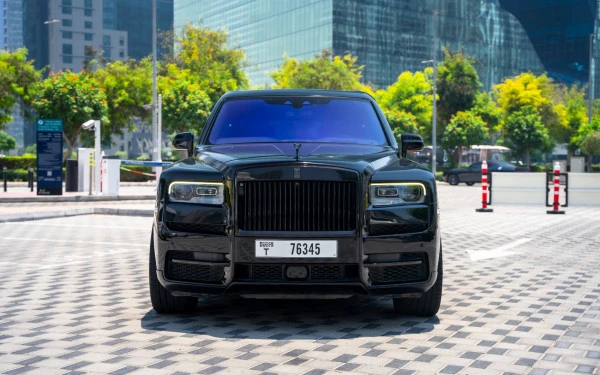 Black Rolls Royce Cullinan, 2020 Photo 3