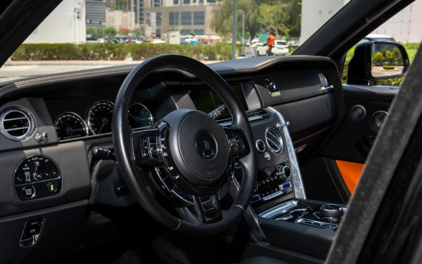 Black Rolls Royce Cullinan, 2020 Photo 4