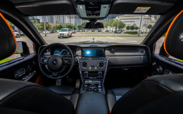 Black Rolls Royce Cullinan, 2020 Photo 7