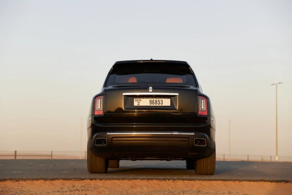 Black Rolls Royce Cullinan, 2023 Photo 3