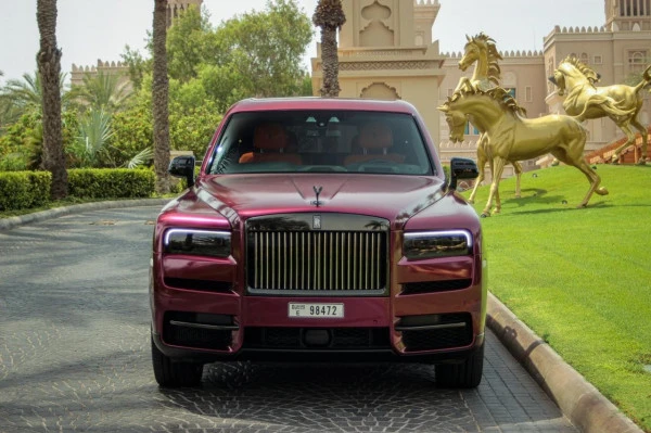 Black Rolls Royce Cullinan Black Badge, 2021 Photo 1