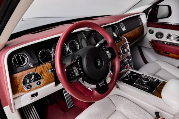 Red Rolls Royce Cullinan Mansory, 2020 Photo 4