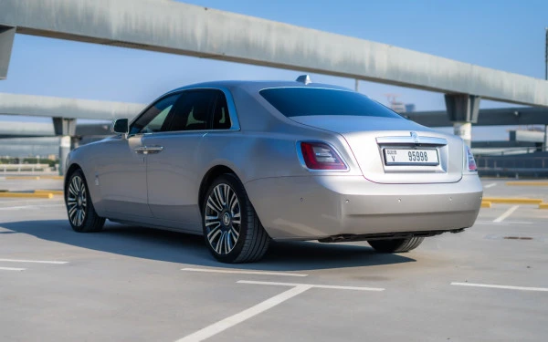 Silver Grey Rolls Royce Ghost, 2022 Photo 3