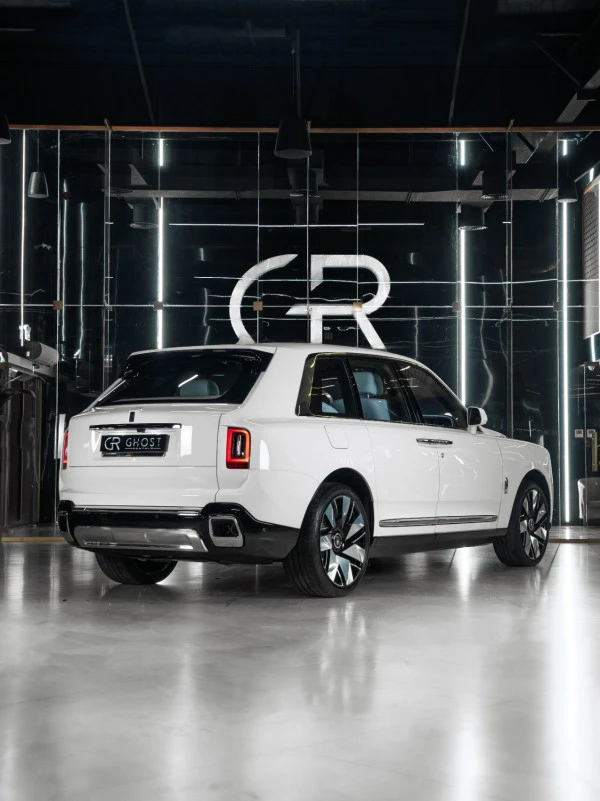 White Rolls Royce Cullinan SERIES 2, 2025 Photo 3
