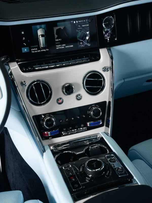 White Rolls Royce Cullinan SERIES 2, 2025 Photo 5