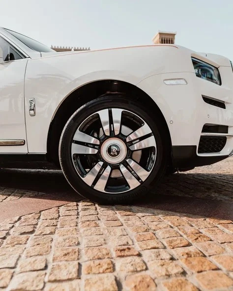 White Rolls Royce Cullinan, 2022 Photo 2