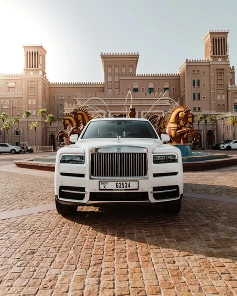 White Rolls Royce Cullinan, 2022 Photo 6
