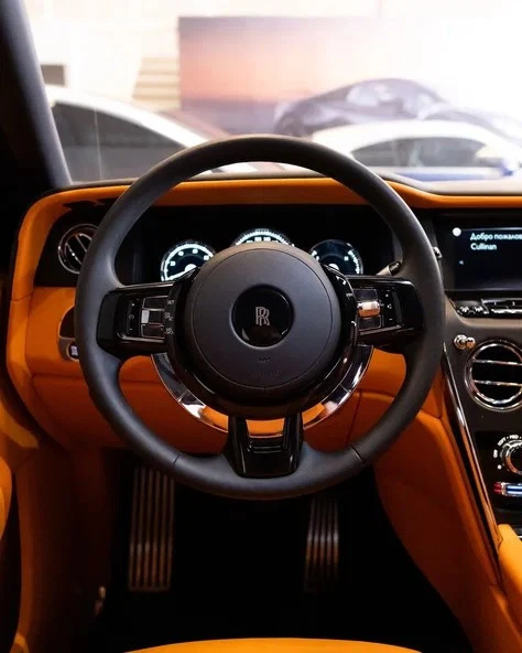 White Rolls Royce Cullinan, 2022 Photo 12